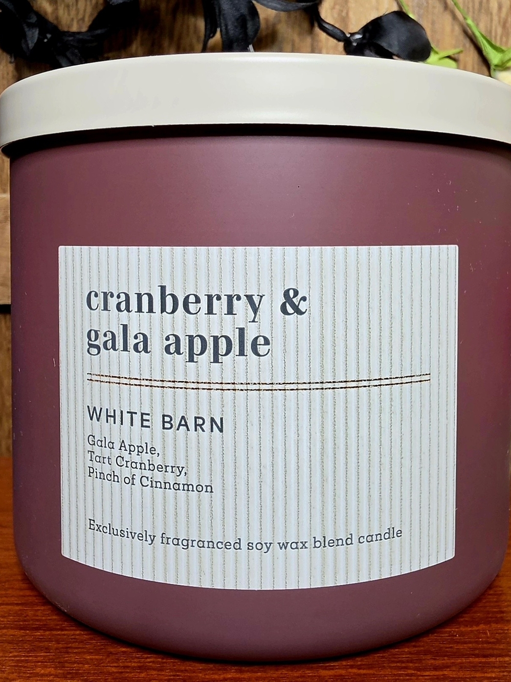 White Barn Cranberry & Gala Apple 3-Wick Scented Candle